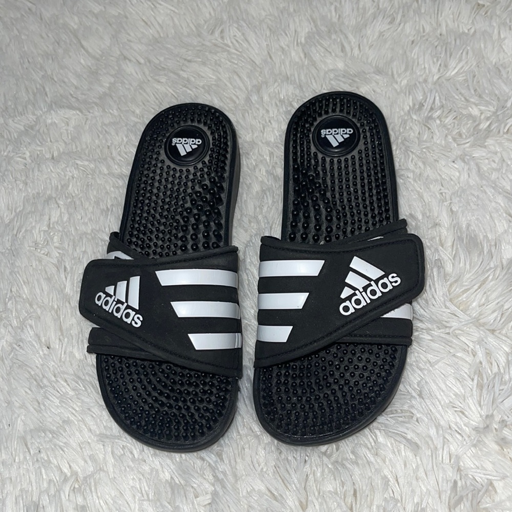 Adidas Adissage Slides